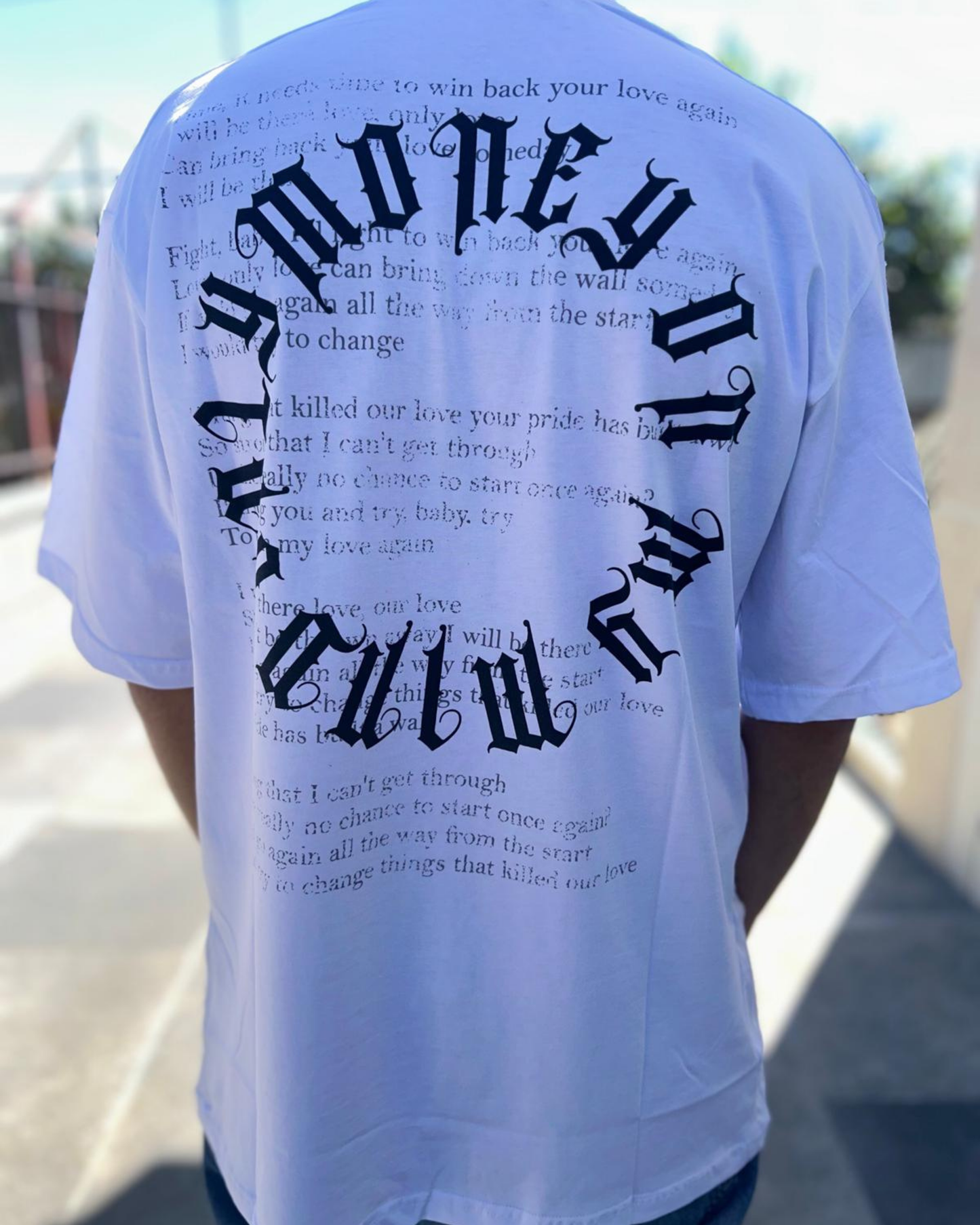 T-shirt oversize con stampa